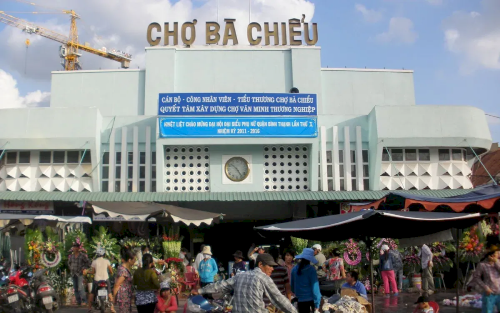 ba-chieu-market
